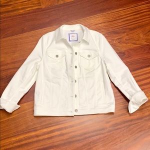 Vineyard Vines white denim jean jacket, size M